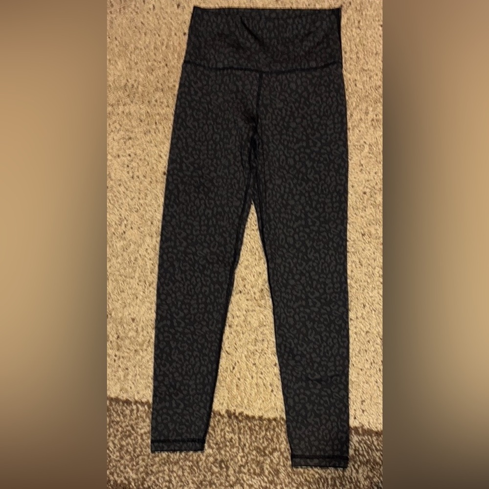 Aerie Black High-Waisted Leggings with Stretchy Performance Fabric